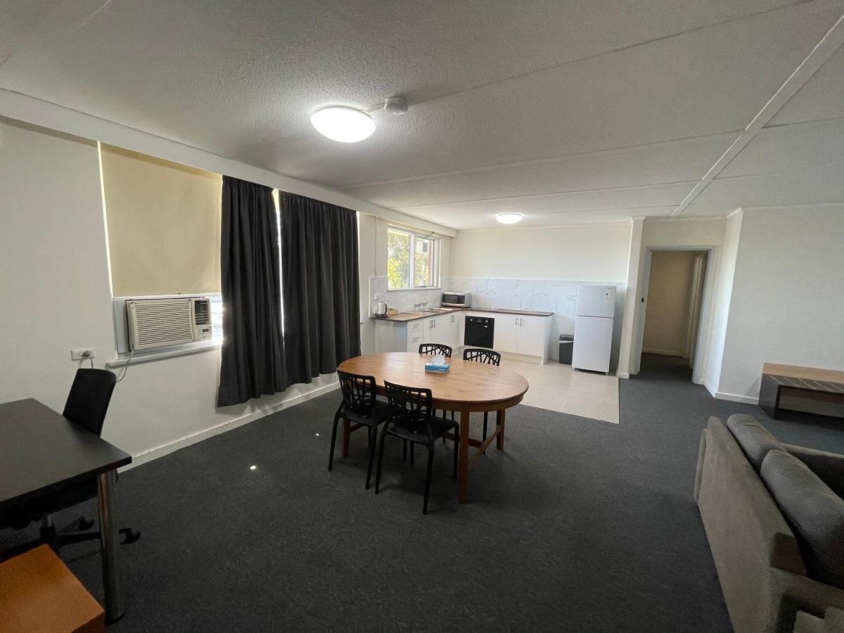 Parkside Inn Motel Melbourne Exteriör bild